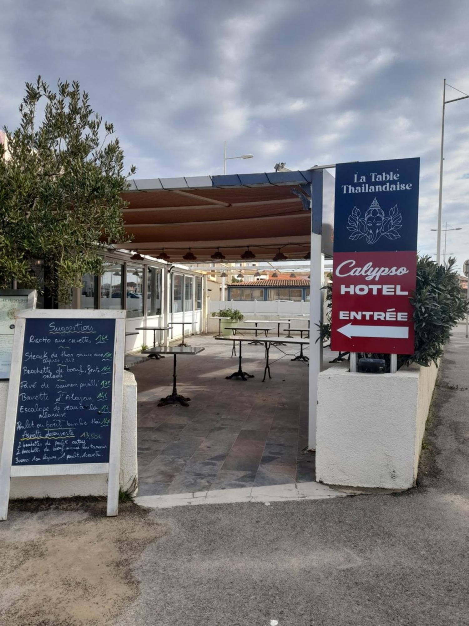 Hotel Restaurant Calypso Fos-sur-Mer Exterior photo