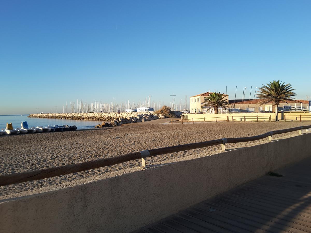 Hotel Restaurant Calypso Fos-sur-Mer Exterior photo